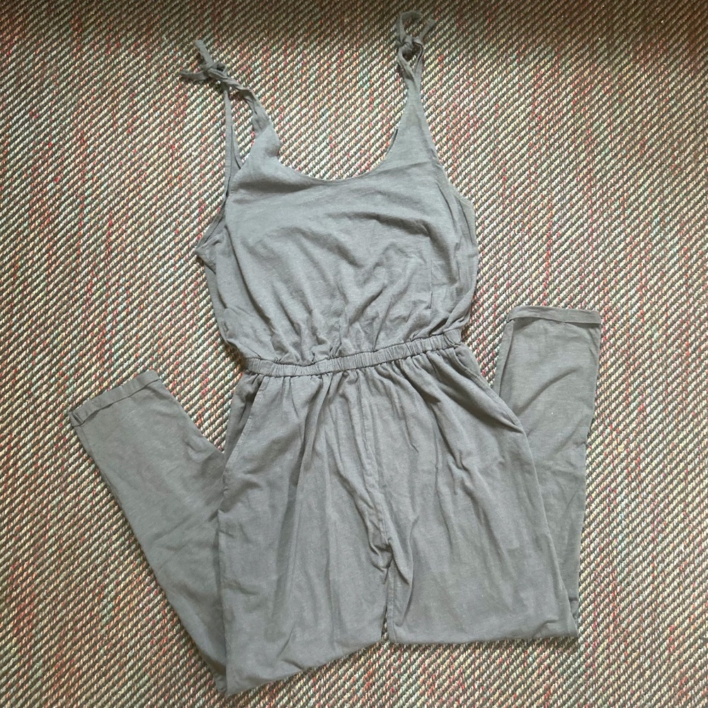 Known Supply Organic Cotton M Women’s Sleeveless Gray Jumpsuit